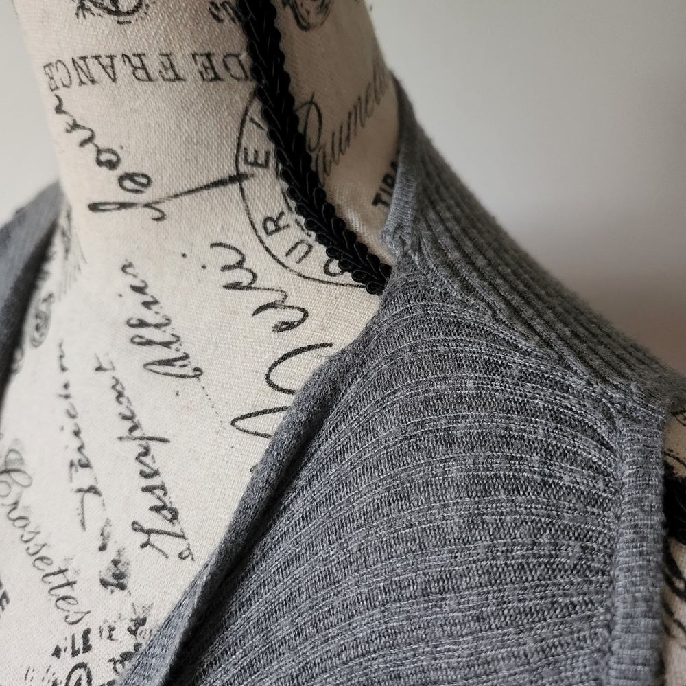 Sleevless sweater - Picture 4 of 5
